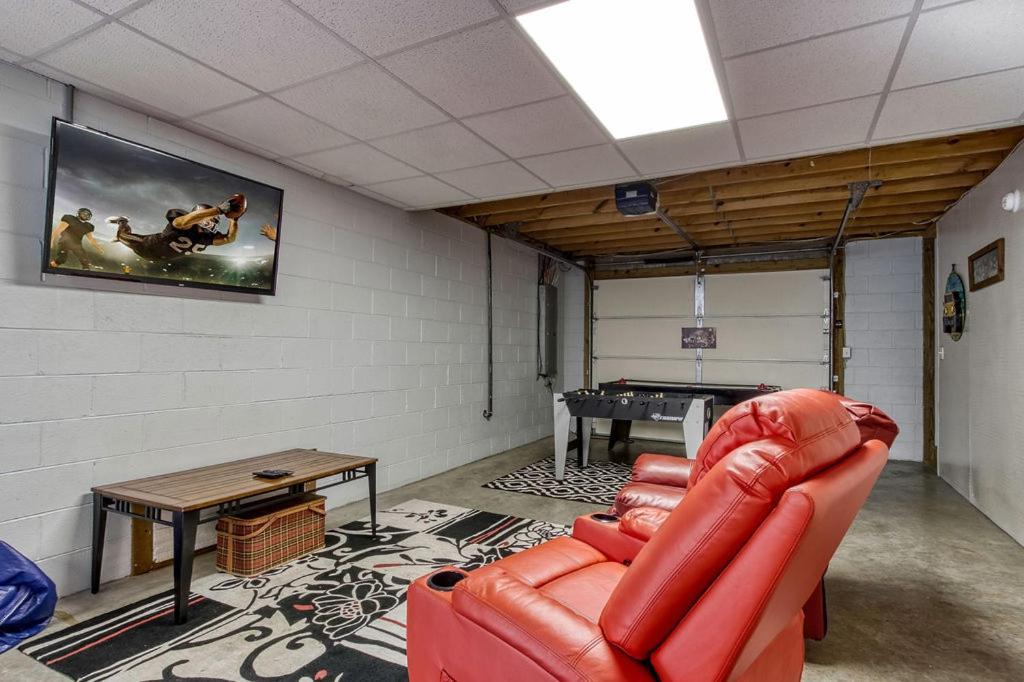 Rock Of Ages, Hot Tub, Game Room, Wifi, 1089 Free Tickets Each Paid Day, Dollywood And More Pigeon Forge Habitación foto